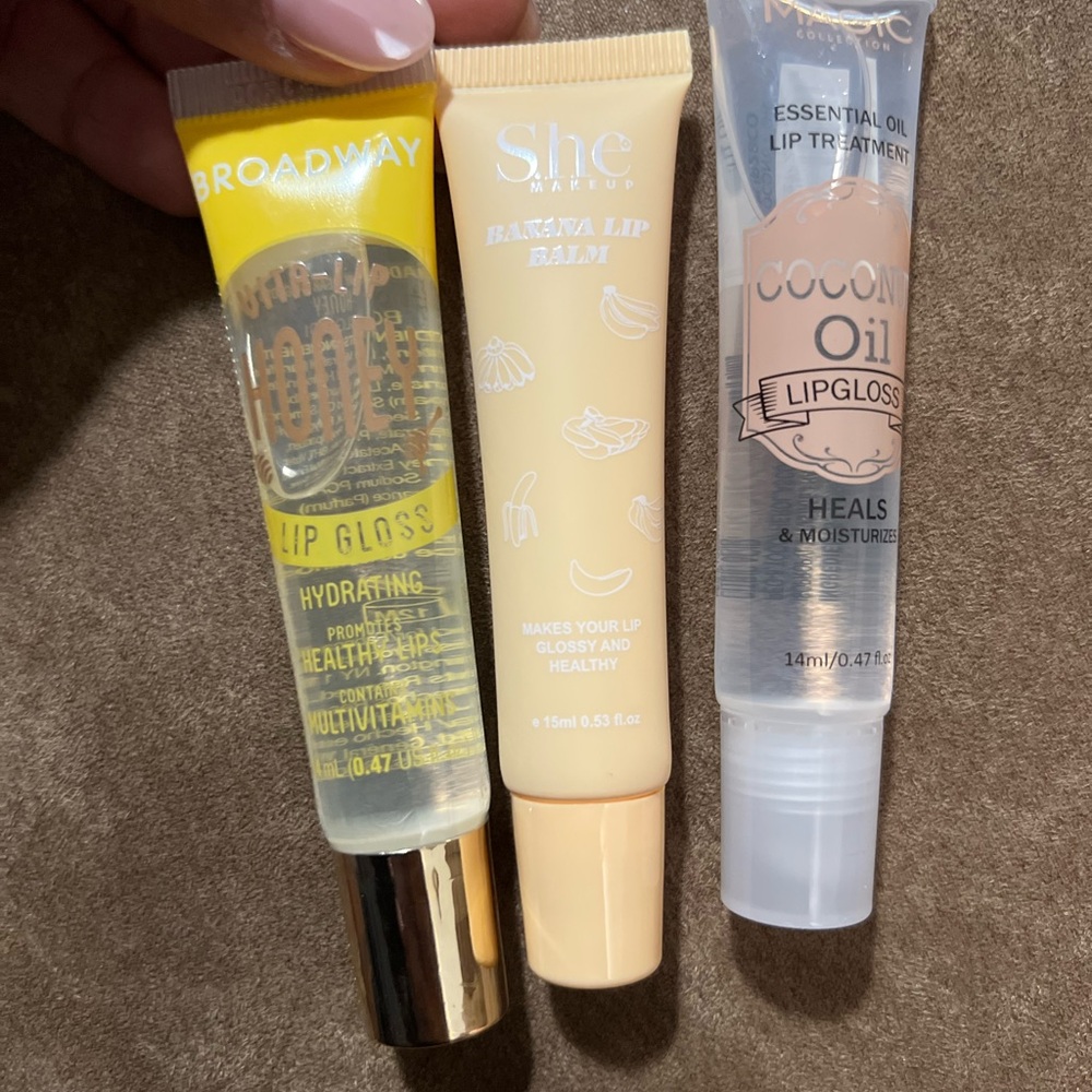 New lip bundle - Picture 3 of 4